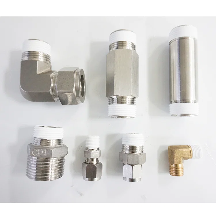 Affichage d’échantillons de filetages de tuyaux, machine d’emballage de ruban PTFE, filetage de tuyau, machine d’emballage de ruban téflon, raccords de soupape, machine d’emballage de ruban téflon, joints vis, machine d’emballage de ruban PTFE, raccords de plomberie, machine d’emballage de ruban téflon, connecteur de purificateur d’eauMachine d’emballage de ruban de téflon, raccords de tuyauterie d’huile hydraulique 