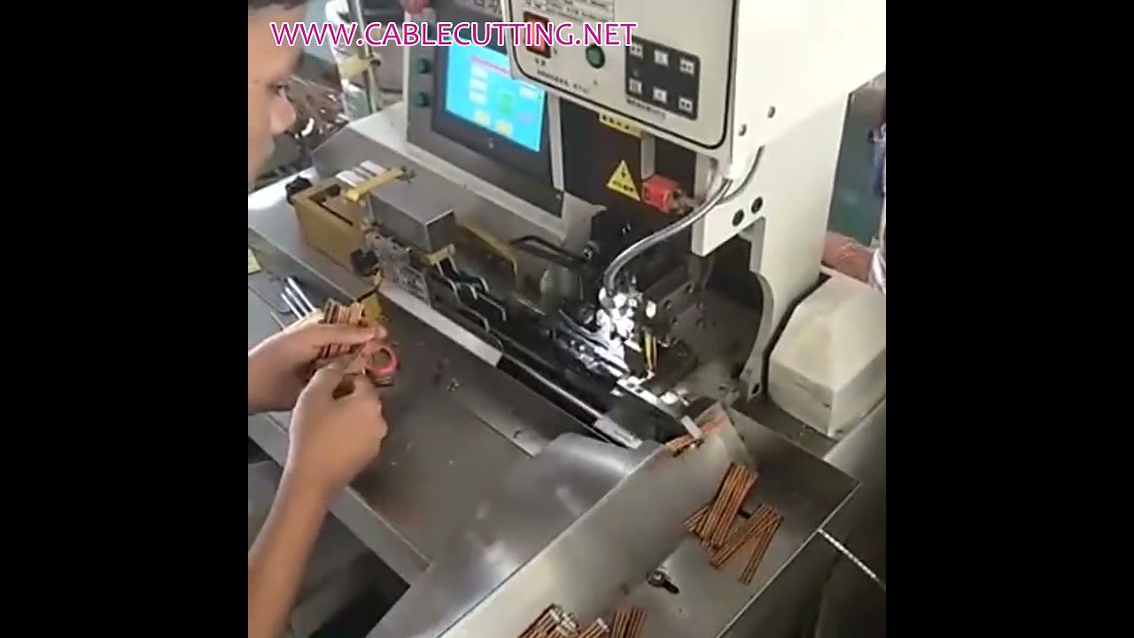 Machine à sertir multibrins | Dénudage et sertissage automatique des câbles