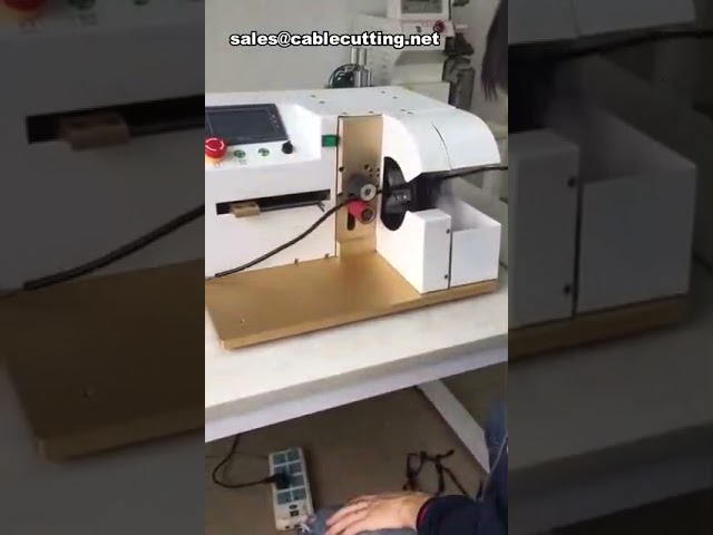 Machine à enrouler le ruban isolant électrique pour câbles | Bobineuse de ruban d'isolation