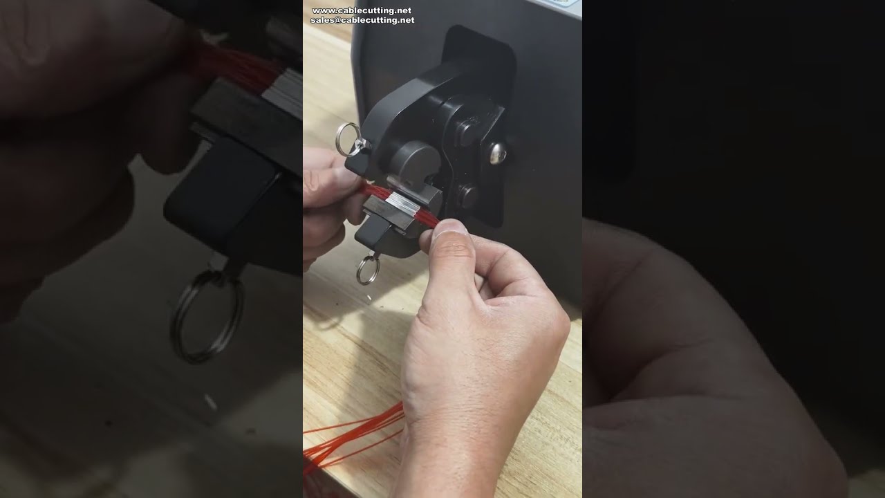 Machine à sertir pneumatique Beyond Terminals pour manchons aluminium de ligne de pêche | Équipement d'usine
