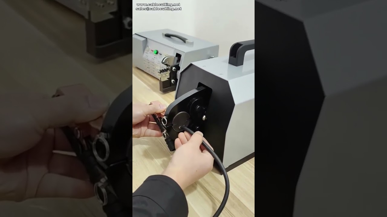 Machine de sertissage pneumatique personnalisée pour pinces crocodiles – Sertissage par roulage