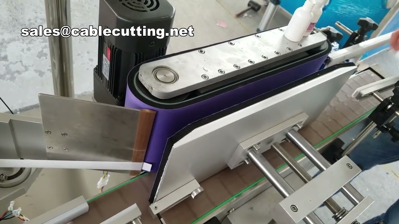 Machine d'étiquetage pour sacs plastique et bouteilles en verre – Étiqueteuse plane haute performance