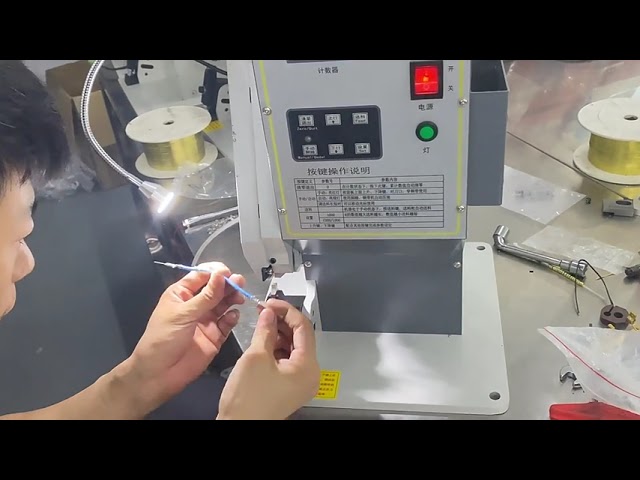 Sertisseuse de bandes cuivre 3T – Connexions robustes pour l'automatisation industrielle