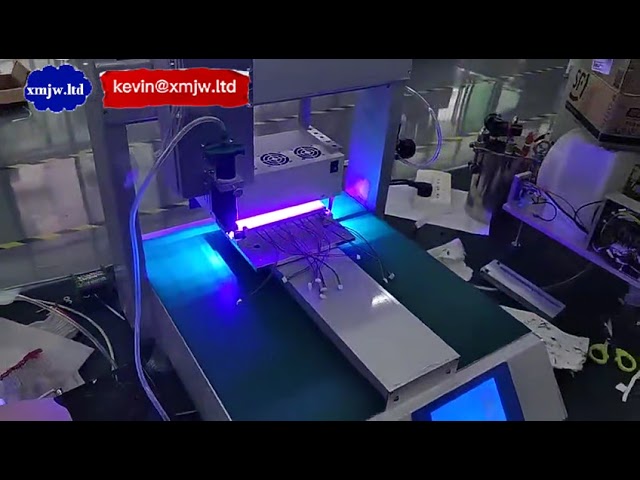 Machine de distribution de colle XYZ avec lampe UV intégrée - Précision et durcissement instantané