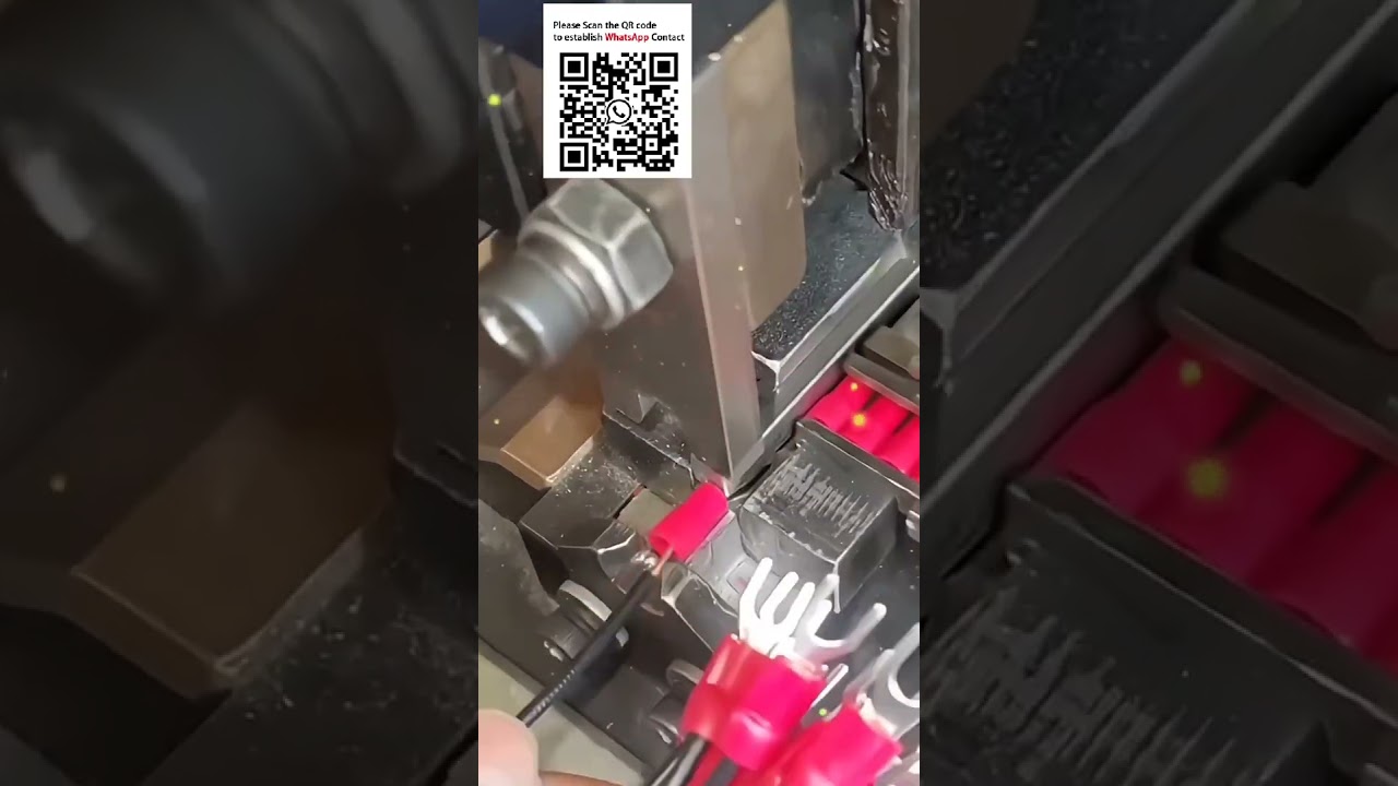 Machine à sertir semi-automatique pour cosses isolées en vrac - Équipement d'automatisation de précision