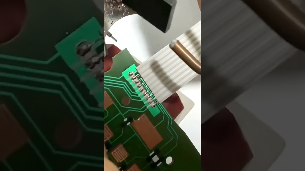 Machine à souder semi-automatique : fonctionnalités et performances pour l'automatisation industrielle