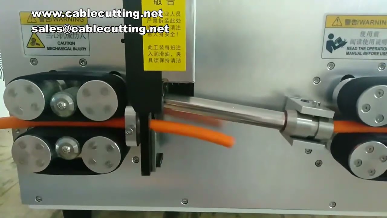Machine de coupe et dénudage de câbles : 70/50 mm², ligne 120, capacité 300 mm²