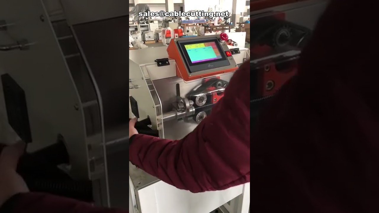 Machine automatique de coupe de tubes numérique de bureau pour diamètres jusqu'à 30mm | Coupe-tube automatique