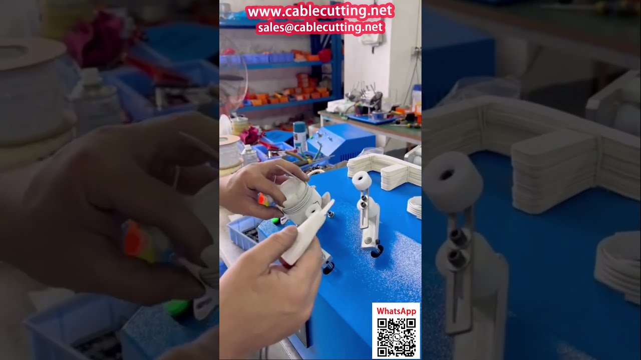 Bobineuse automatique pour câbles de données : emballage optimisé sur carte papier