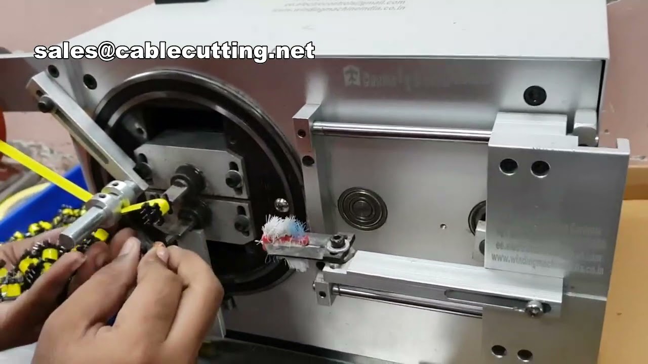 Machine à rubaner les bobines EE Electro Controls - Solution d'emballage industriel