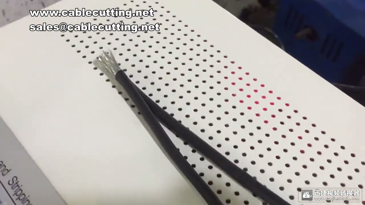 Machine à dénuder fil 10mm² - Dénudeuse de gaine et coupe-fil pour câbles électroniques et cordons d'alimentation
