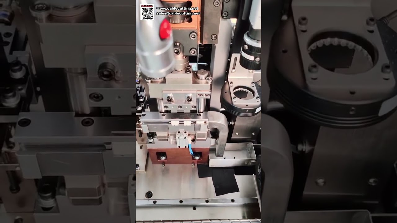Machine de sertissage et d'insertion de bornes IDC entièrement automatique - Haute précision