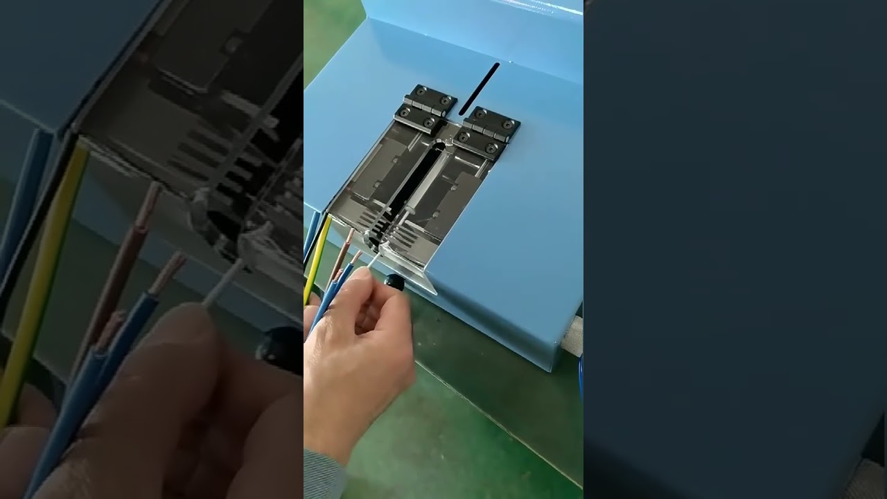 Dénudeuse pneumatique de bureau à détection inductive – Jusqu'à 10 mm², précision élevée sans lame réglable