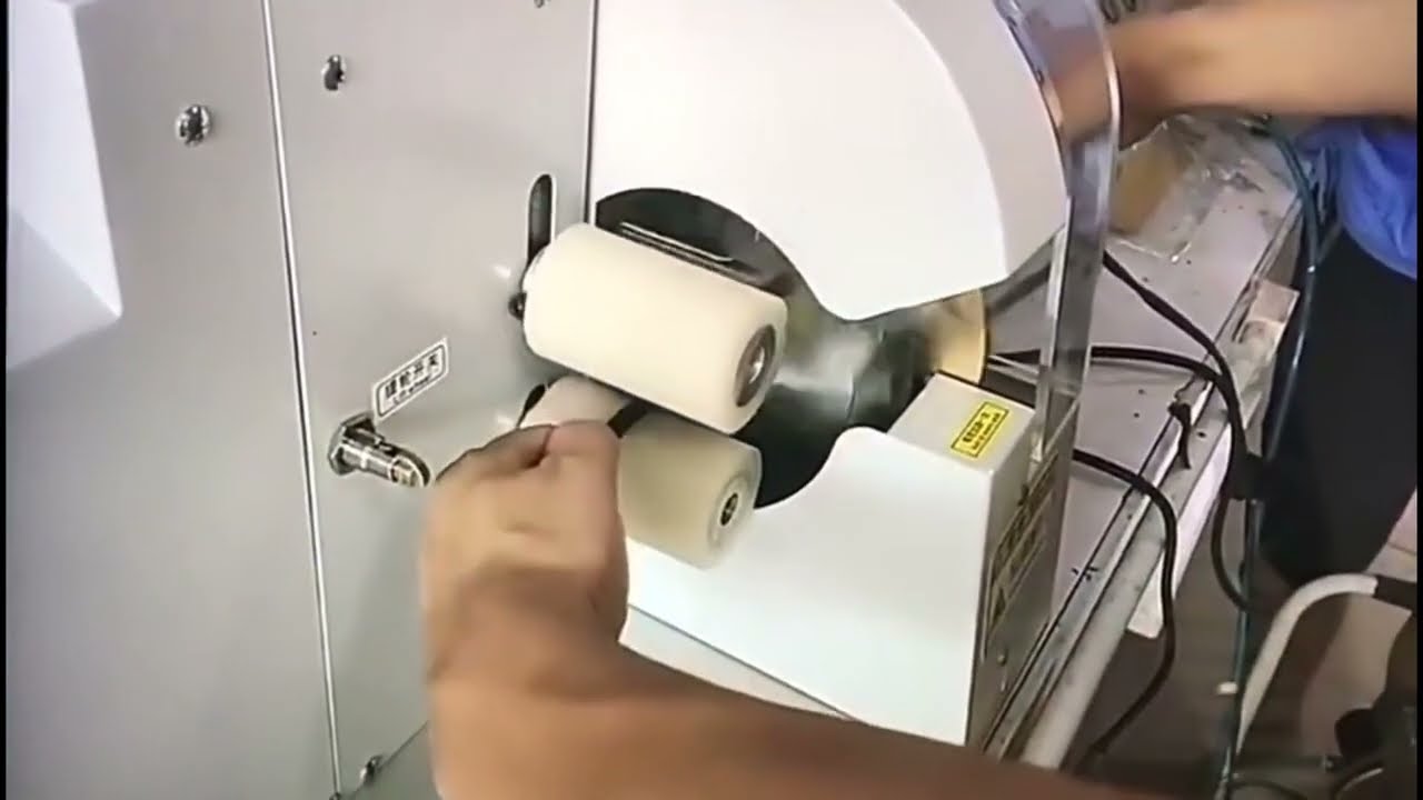 Machine d'enrubannage de câbles PVC : enveloppe sécurisée pour faisceaux de 5 à 35 mm