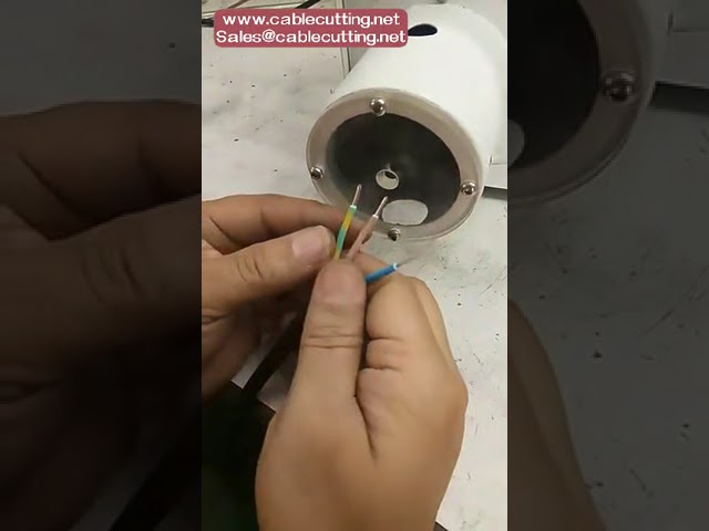 Machine de dénudage et torsadage de fils électriques - Haute performance industrielle
