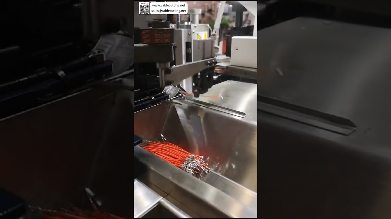 Machine de sertissage de bornes servo-entraînée, haute vitesse et faible bruit, pour faisceaux automobiles