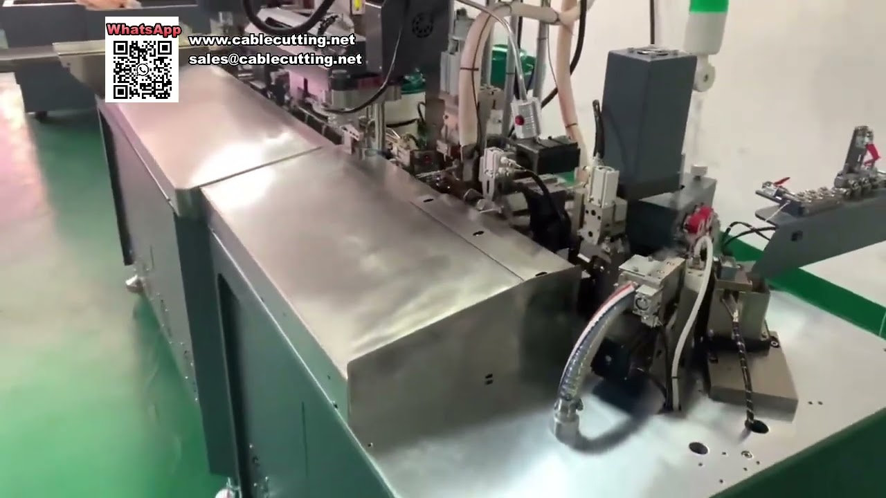 Machine de soudage bout à bout automatique et intelligente pour lignes de traitement de faisceaux de câbles