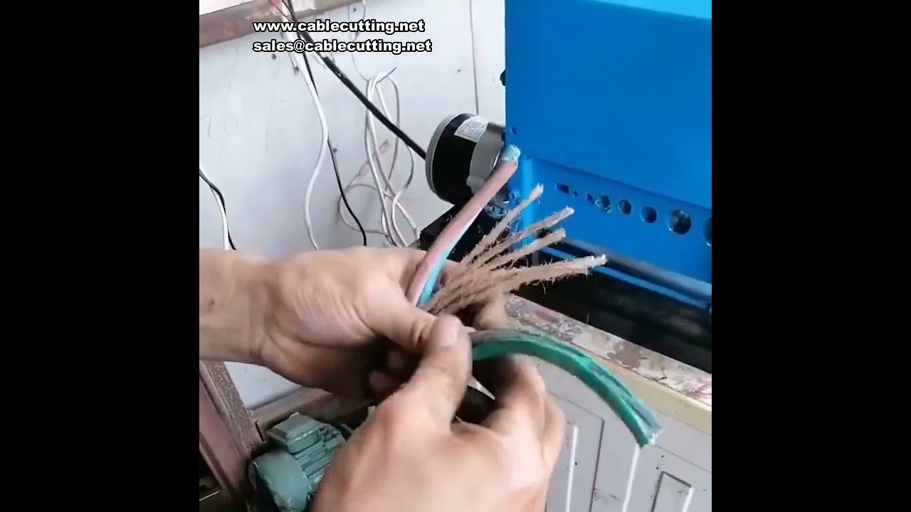 Machine à dénuder automatique 220V pour câbles cuivre et aluminium 2-32mm - Dénudeuse électrique