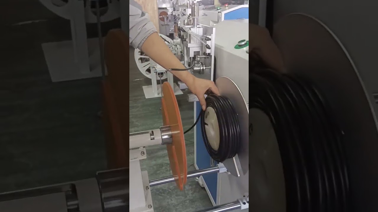 Machine Automatique de Comptage, Découpe et Bobinage de Câble Électrique – Précision Métrique