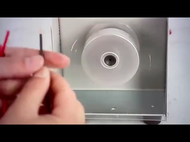 Machine semi-automatique de dénudage et de torsadage de fils WPM-190