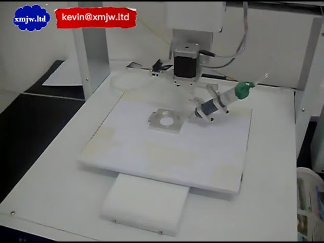 Machine de dosage automatique 3/4 axes : silicone, époxy, résine PU, UV, PVC, hot melt